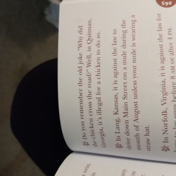 Sports Quiz Game & Weird & Wacky Facts book - Picture 8 of 8